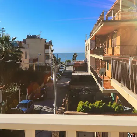 Casa Di Olga Accanto Al Mare *